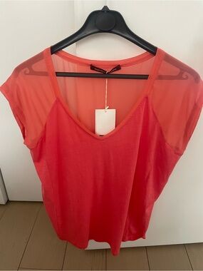 Comptoir Des Cotonniers Red Sheer-Panel Short Sleeve Top